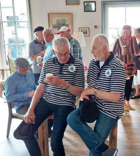 Johan en Ries hebben onderonsje